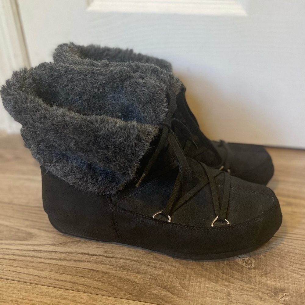 Moon Boot Black Leather Short Boots